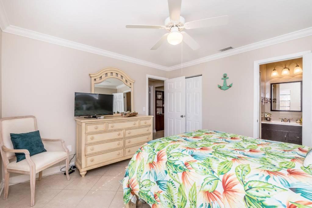 Ocean Vacation Breeze Villa Lantana Exterior photo