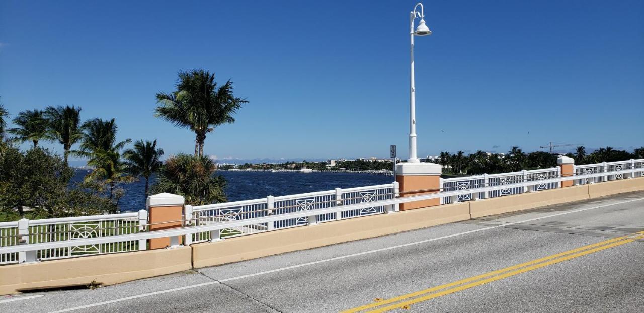 Ocean Vacation Breeze Villa Lantana Exterior photo