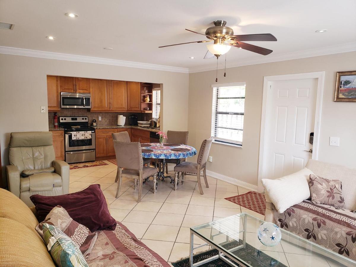 Ocean Vacation Breeze Villa Lantana Exterior photo